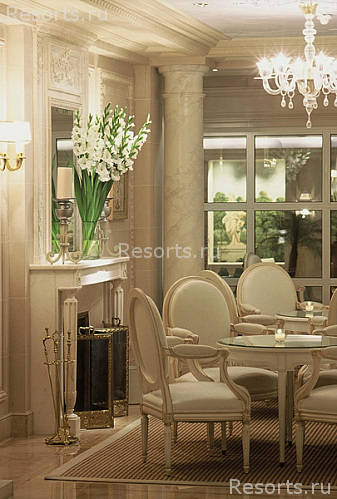 Hotel Four Seasons George V 51